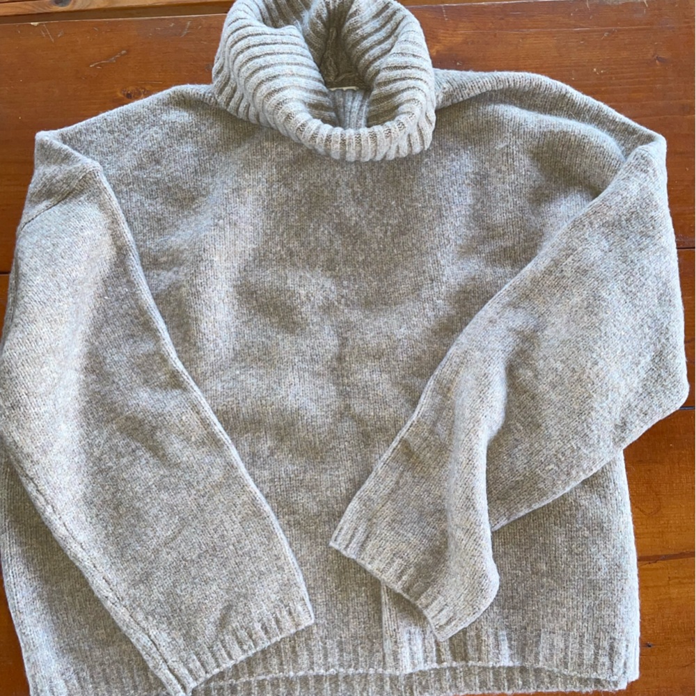 Women’s Turtleneck Sweater